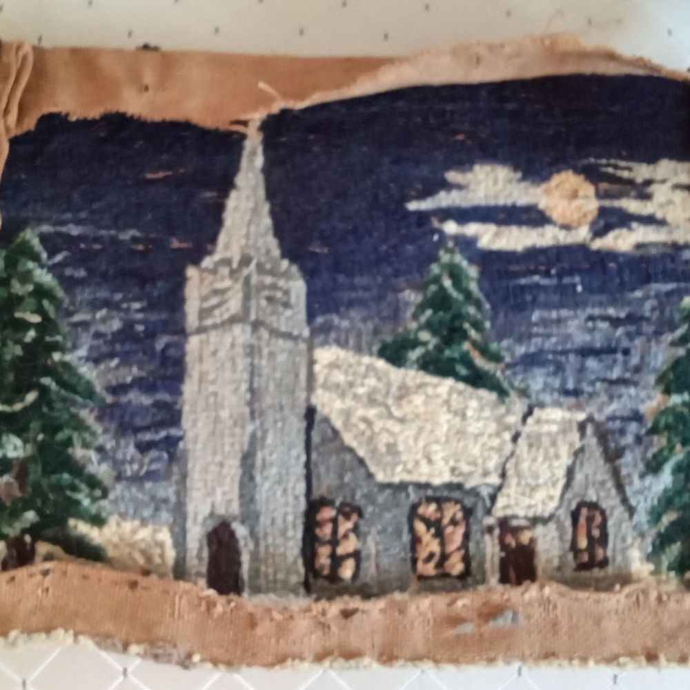 ANTIQUE/HOOKED RUG - Picture 2 of 5